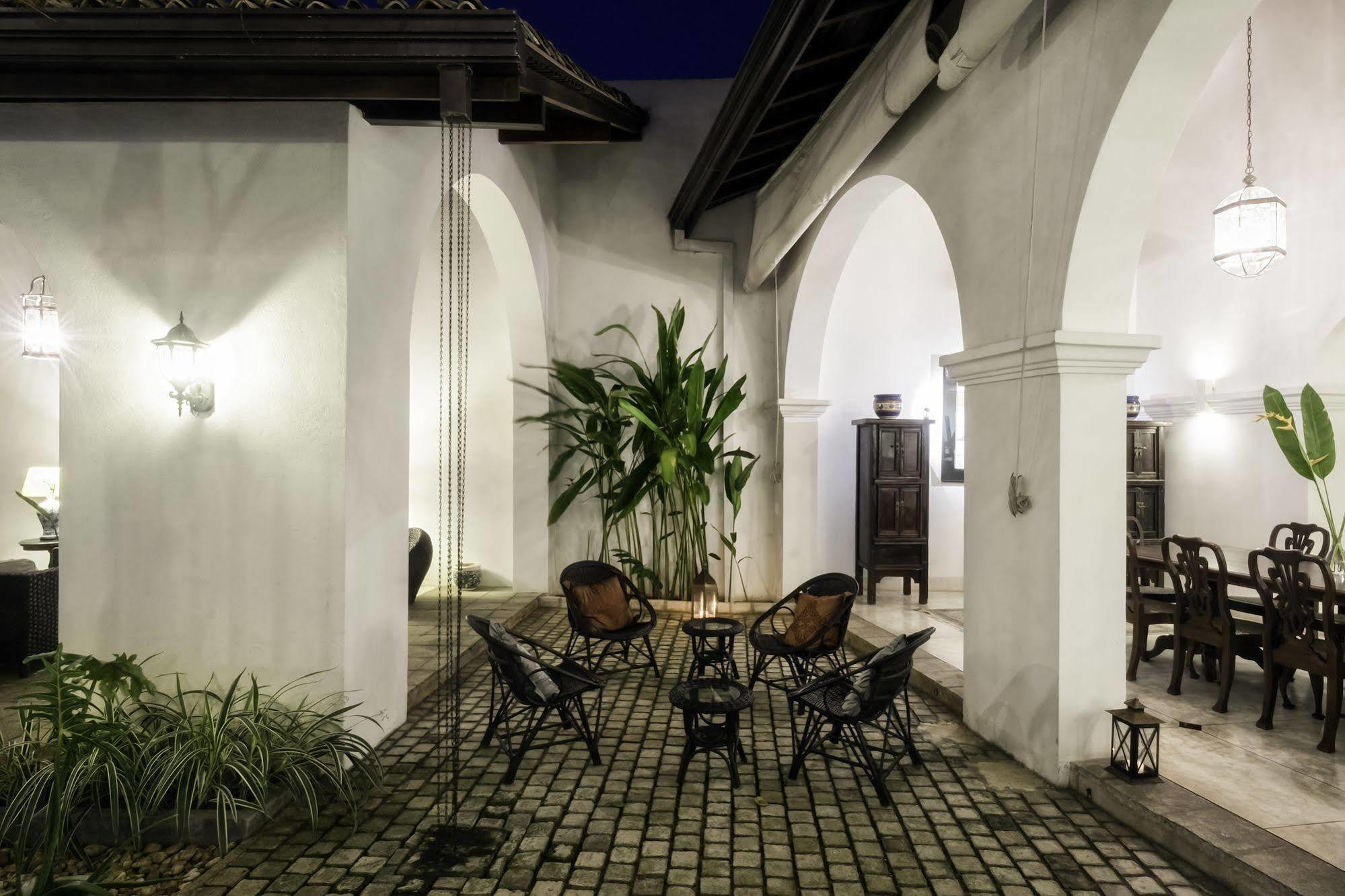 Number 48 Galle Fort Екстериор снимка