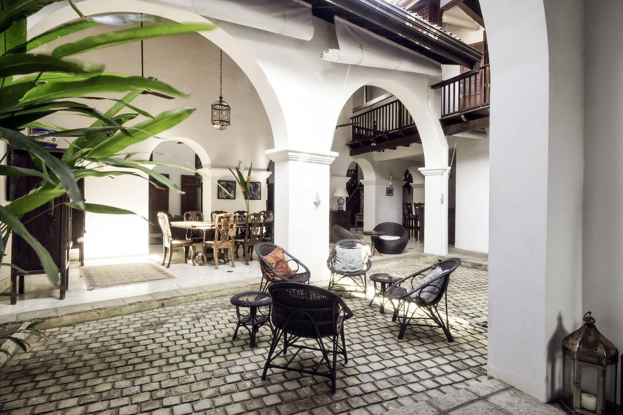 Number 48 Galle Fort Екстериор снимка